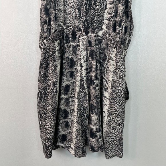 Bardot Romper XS Black Ivory Snake Reptile Print Sleeveless Pockets Women's - Picture 6 of 14